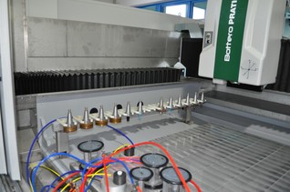 CNC řezání a broušení (1).jpg